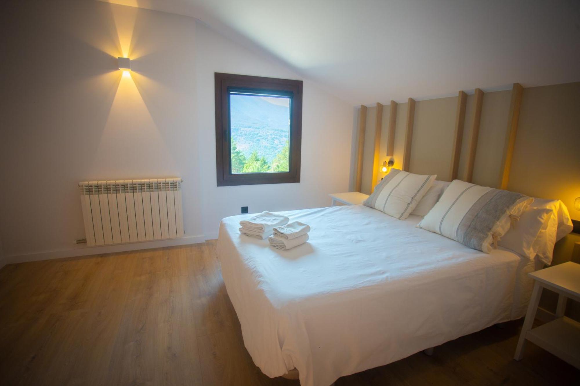 فندق L'Indret Del Pedraforca Adults Only Saldés المظهر الخارجي الصورة