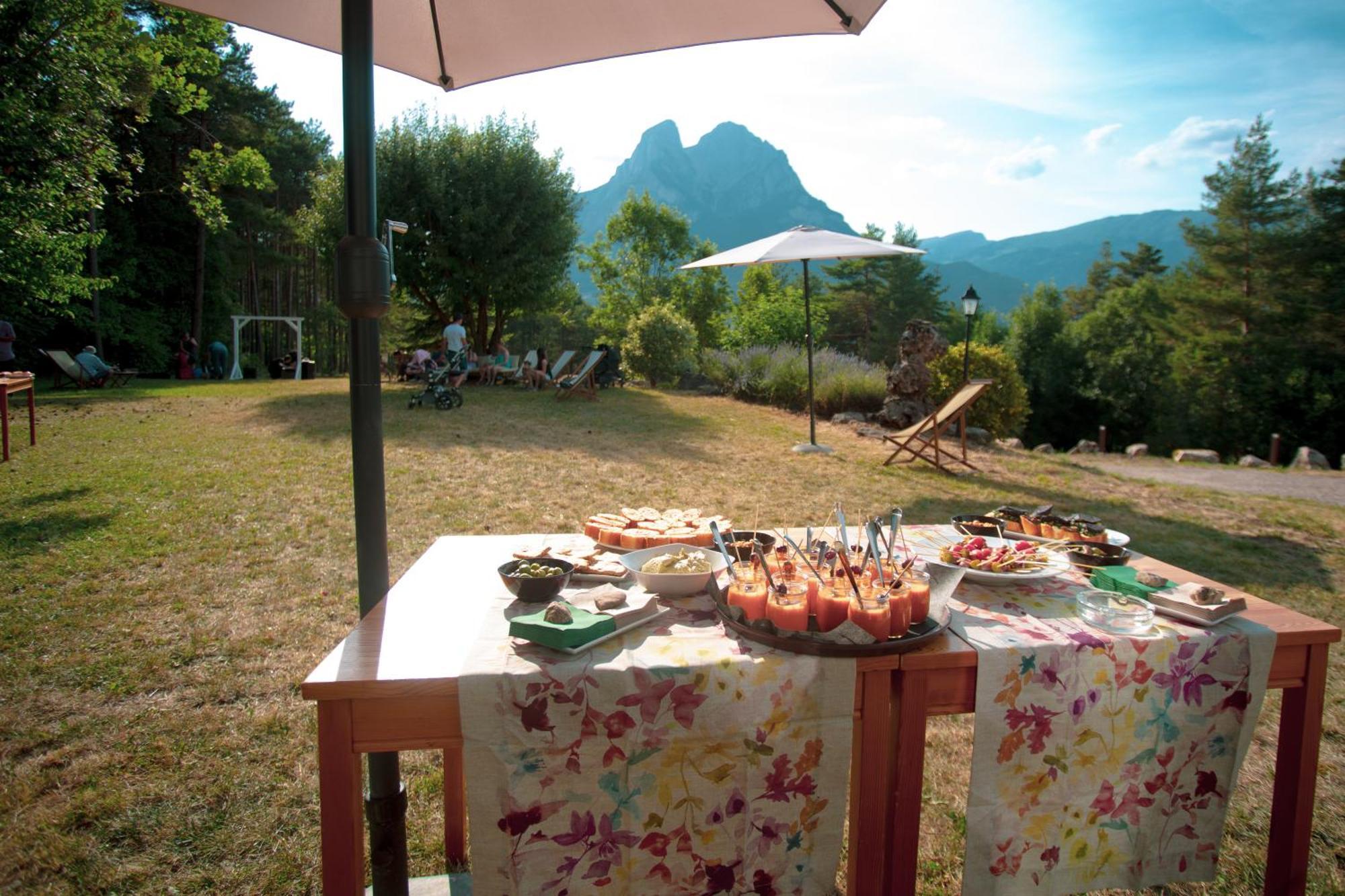 فندق L'Indret Del Pedraforca Adults Only Saldés المظهر الخارجي الصورة