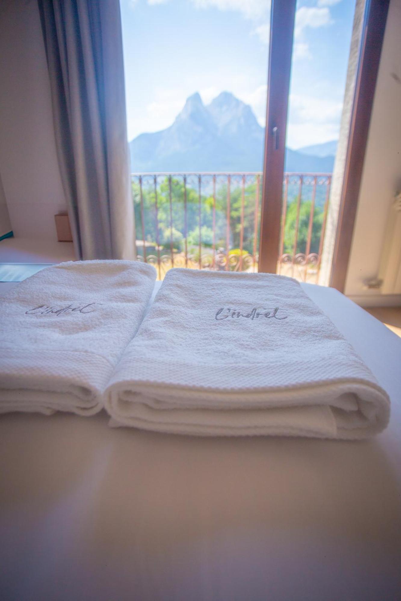 فندق L'Indret Del Pedraforca Adults Only Saldés المظهر الخارجي الصورة
